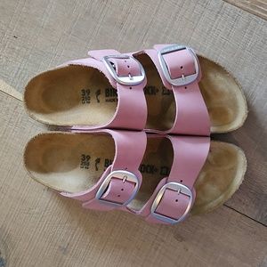 EUC Birkenstock Arizona big buckle EU 39 orchid